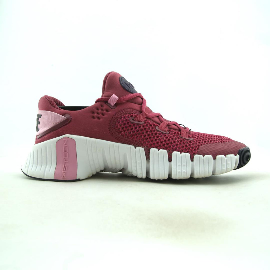 NIKE FREE METCON 4