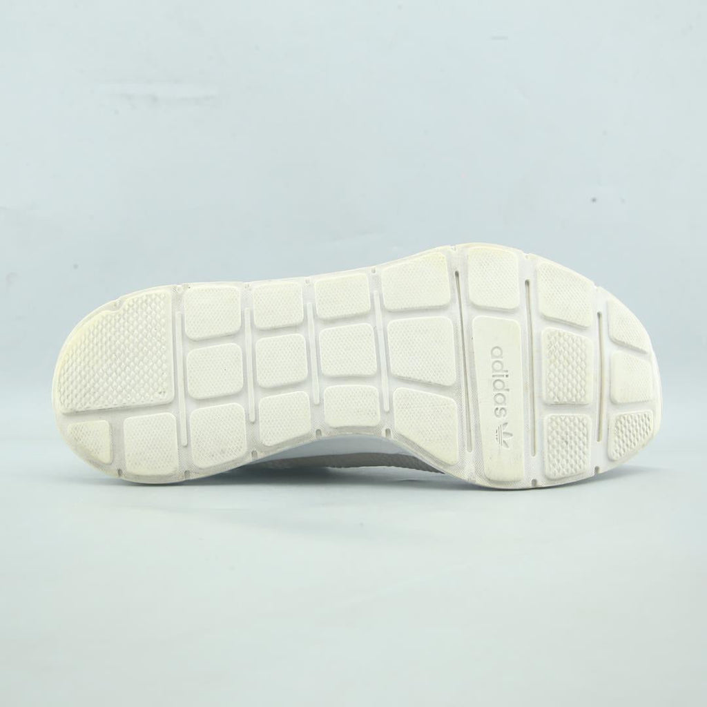 ADIDAS SWIFT RUN