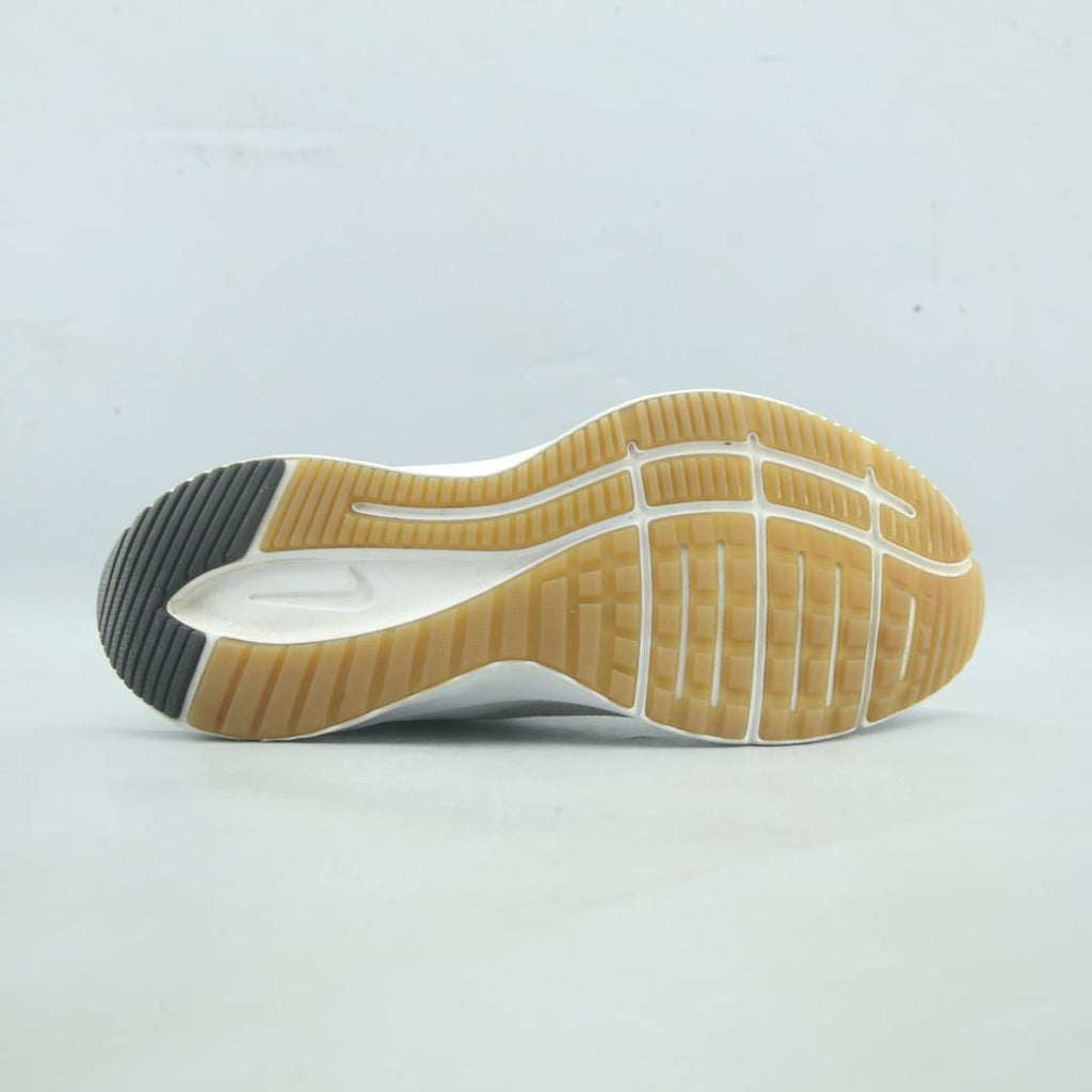 NIKE QUEST 3 PREMIUM