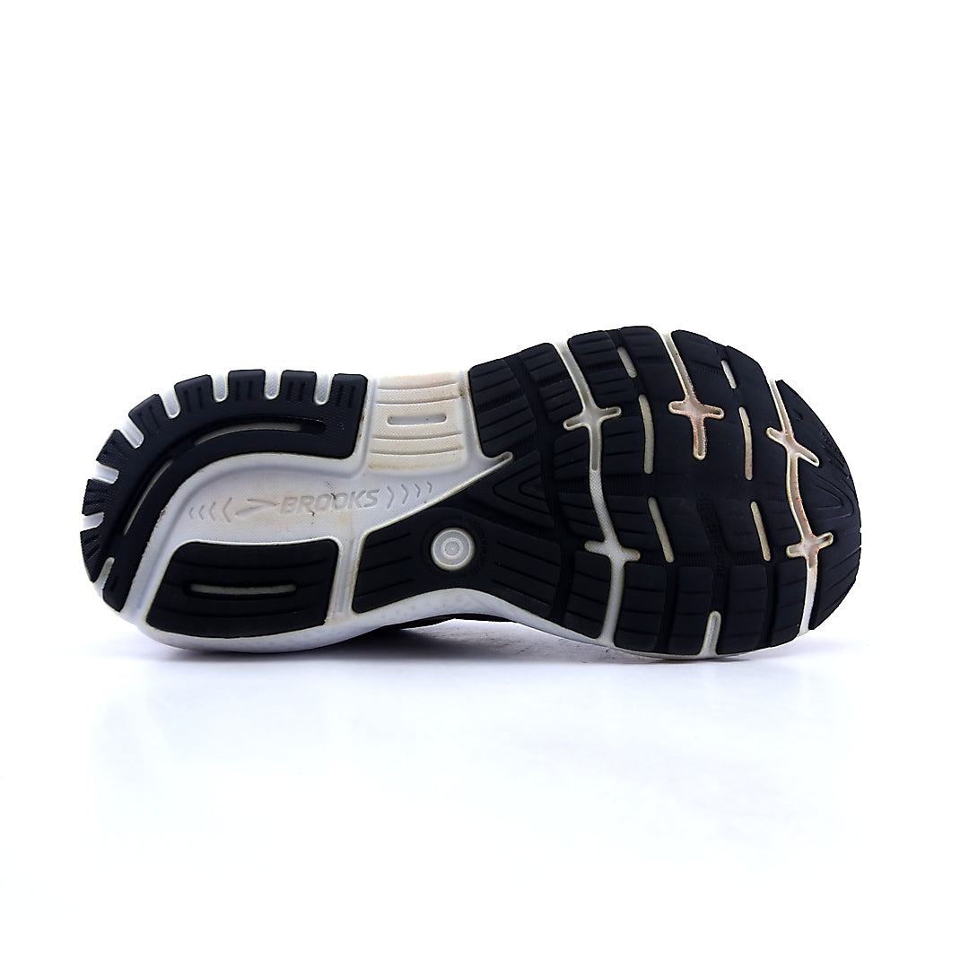 BROOKS GHOST 16