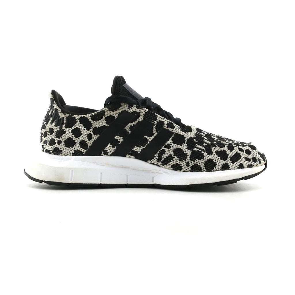 ADIDAS SWIFT RUN