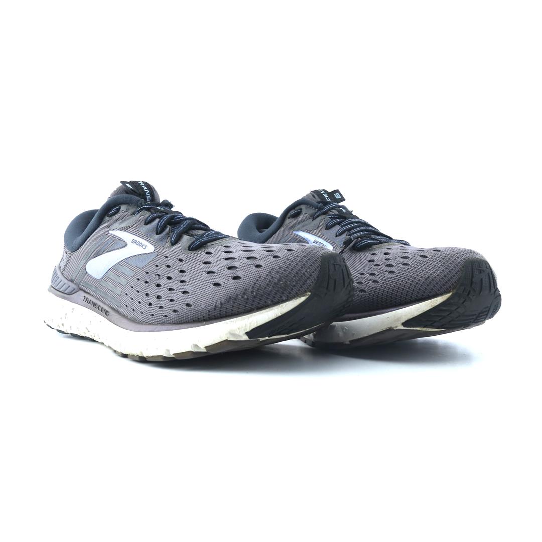 BROOKS TRANSCEND 6