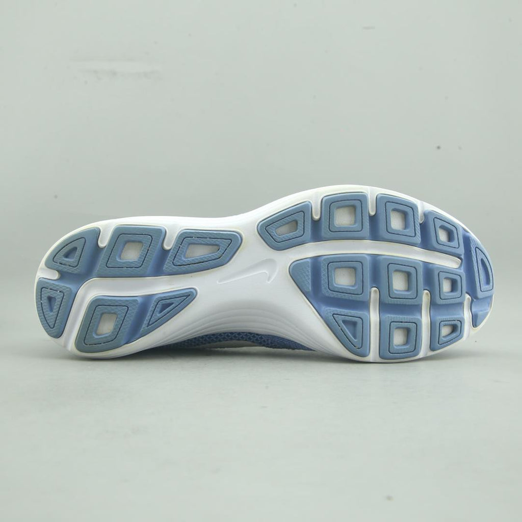 NIKE REVOLUTION 3