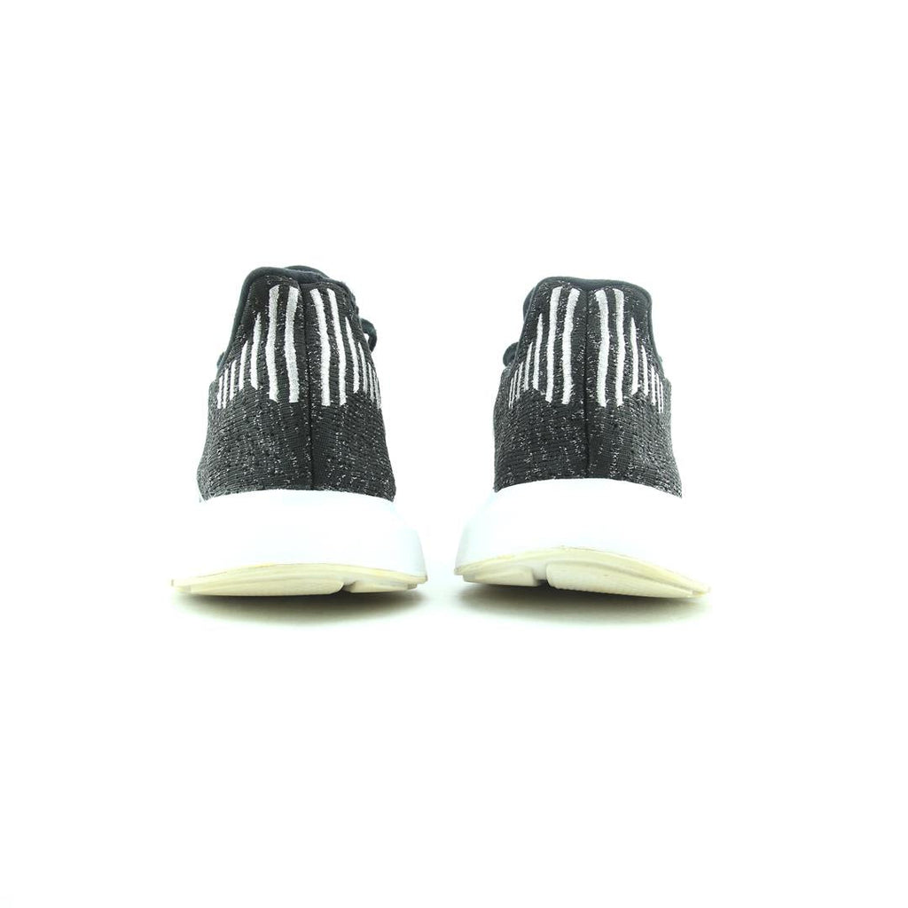 ADIDAS SWIFT RUN