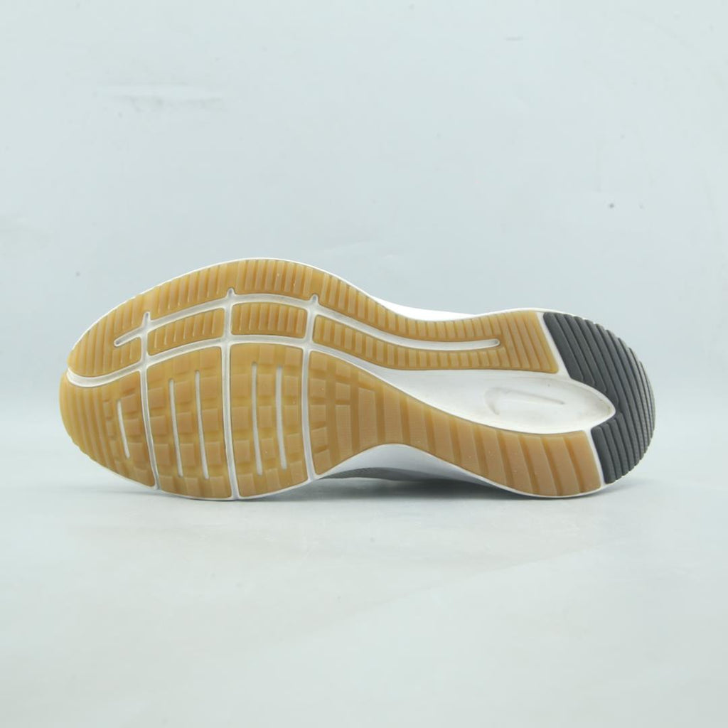 NIKE QUEST 3 PREMIUM
