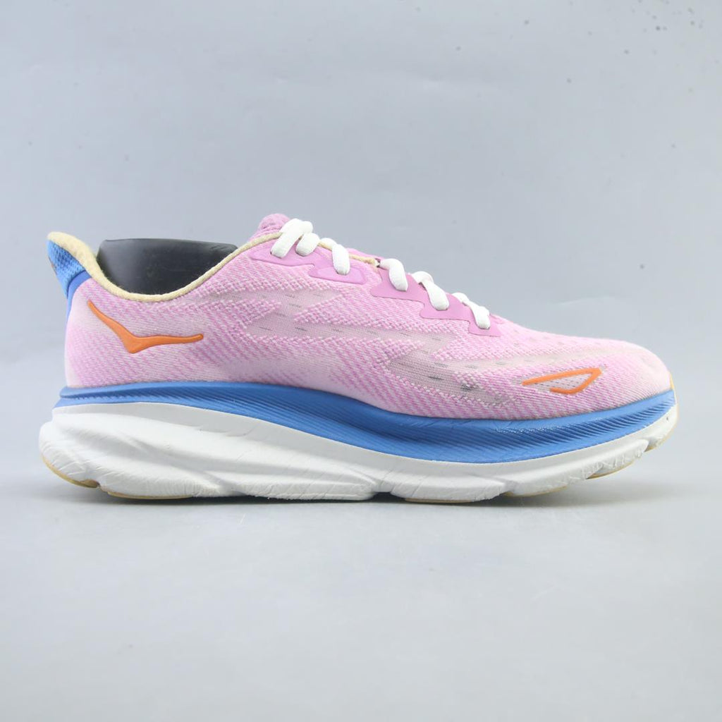 HOKA ONE ONE CLIFTON 9