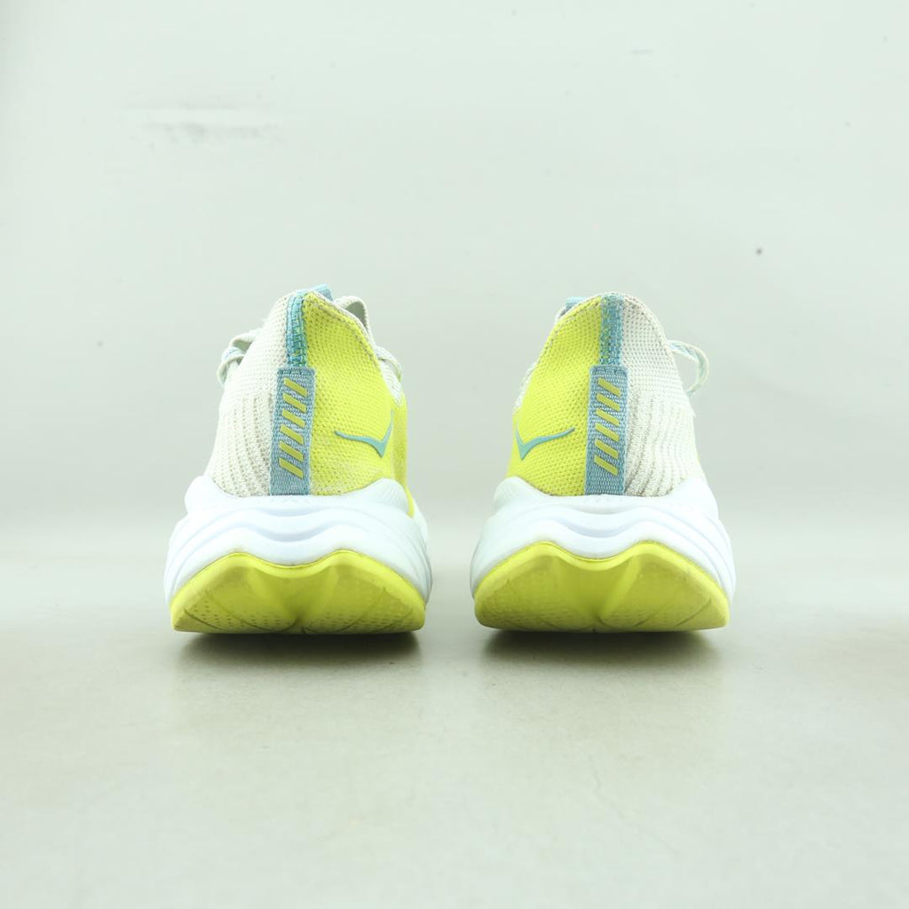 HOKA ONE ONE CARBON X 3