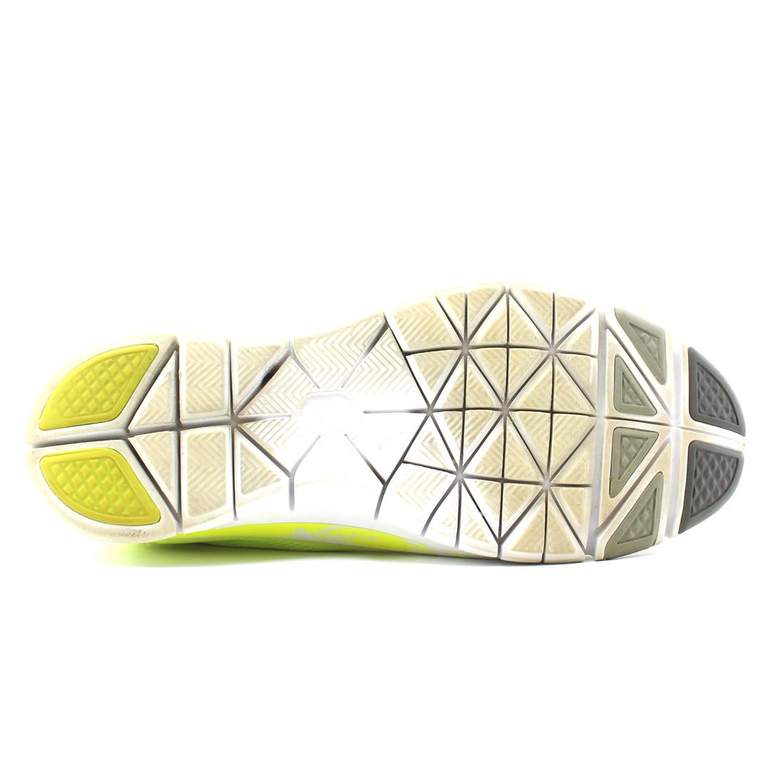 NIKE FREE TR FIT 4
