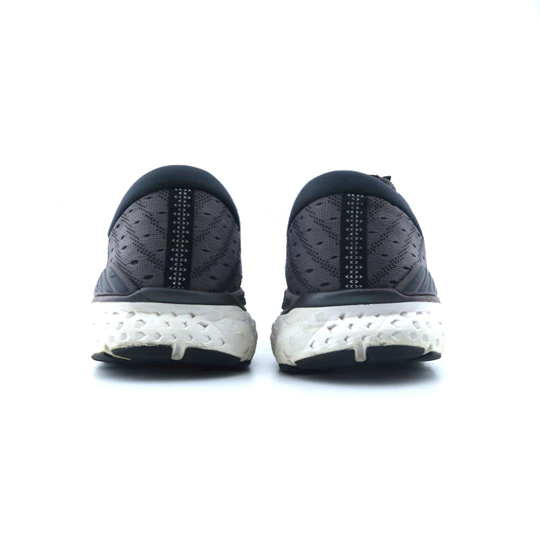 BROOKS TRANSCEND 6