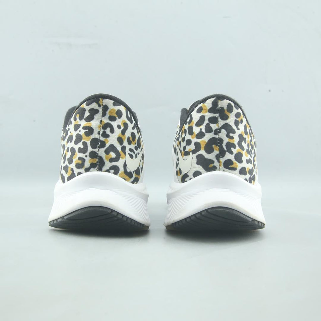 NIKE QUEST 3 PREMIUM