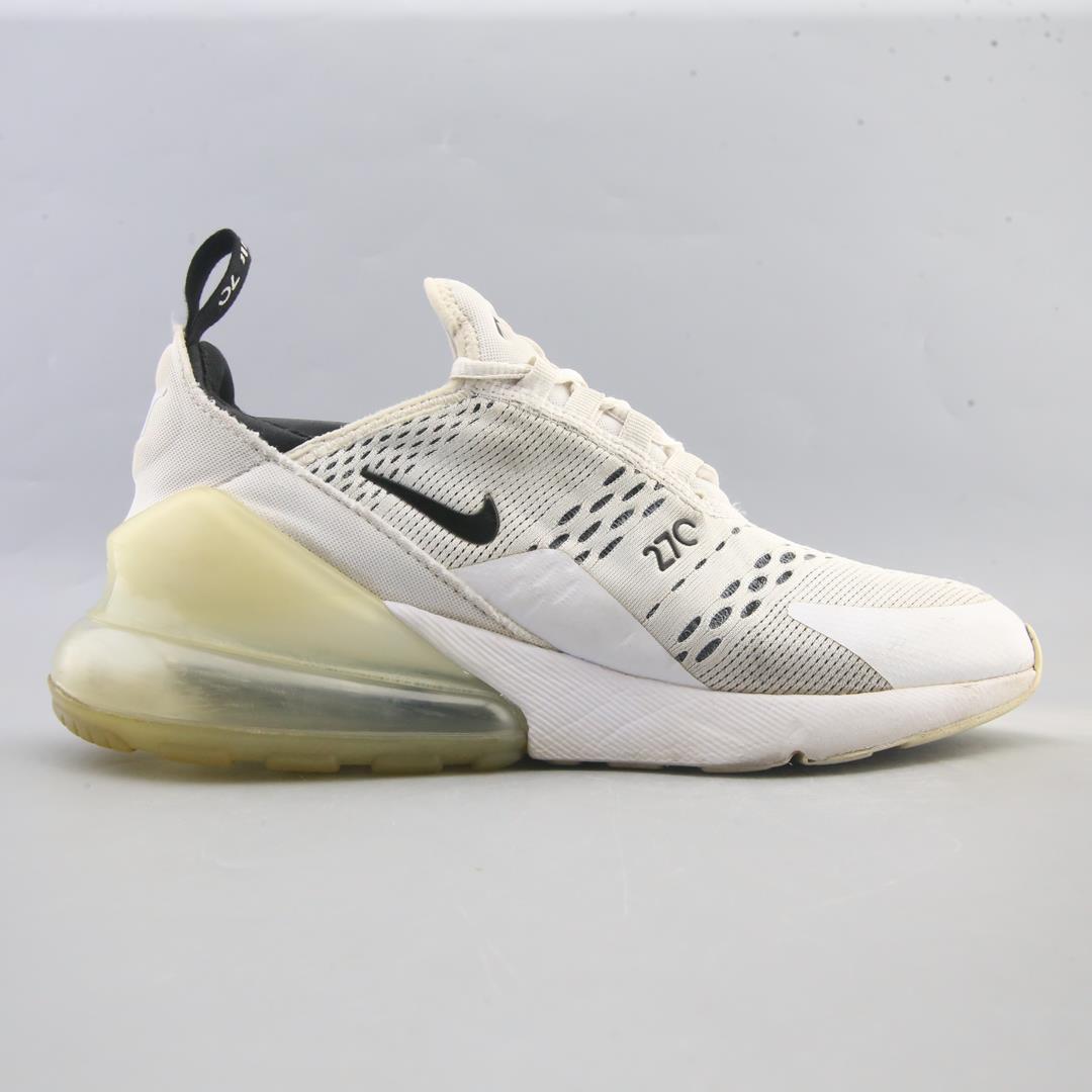 NIKE AIR MAX 270