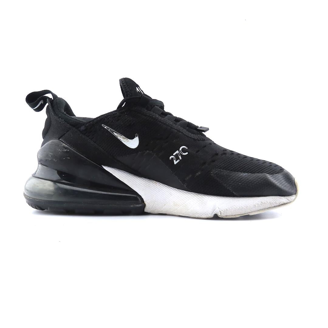 NIKE  AIR MAX 270