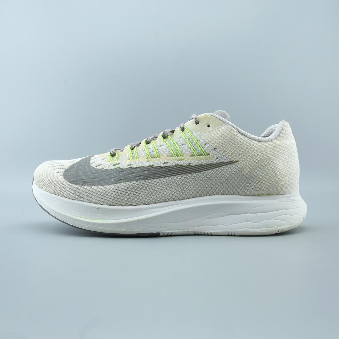 NIKE ZOOM FLY
