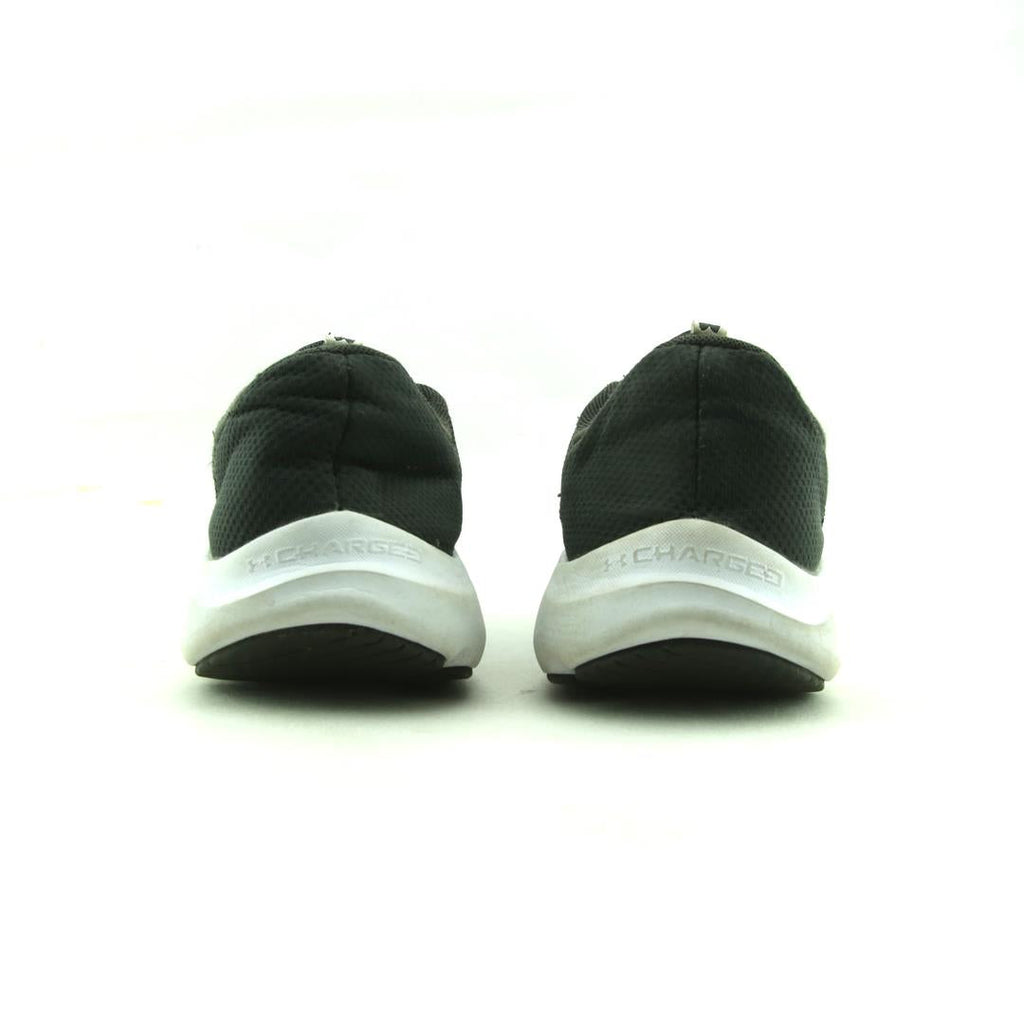 UNDER ARMOUR PURSUIT 3