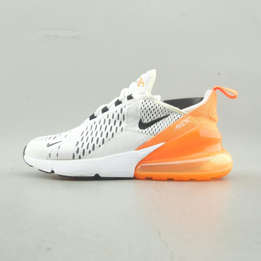 NIKE AIR MAX 270