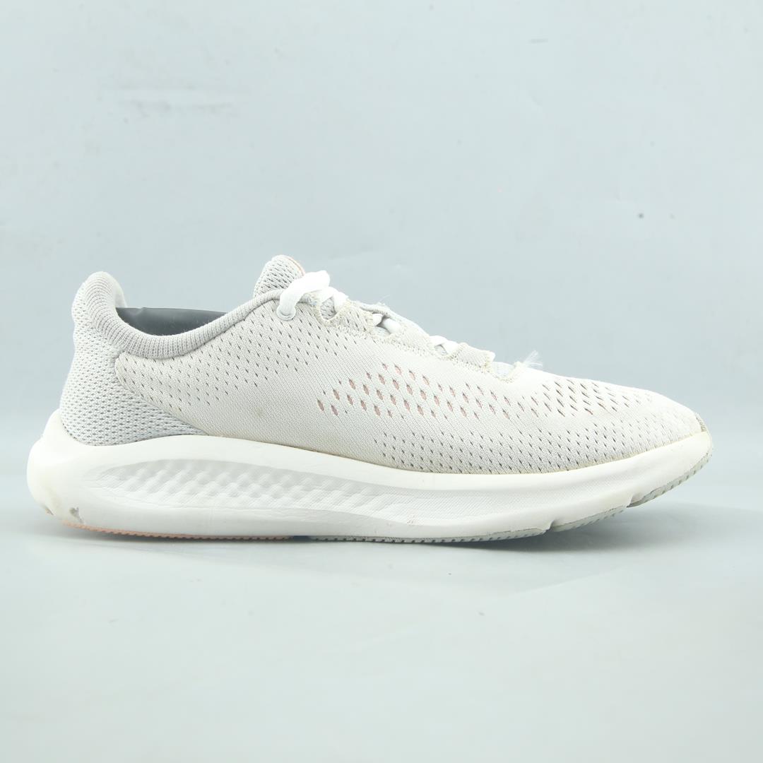 UNDER ARMOUR PURSUIT 3
