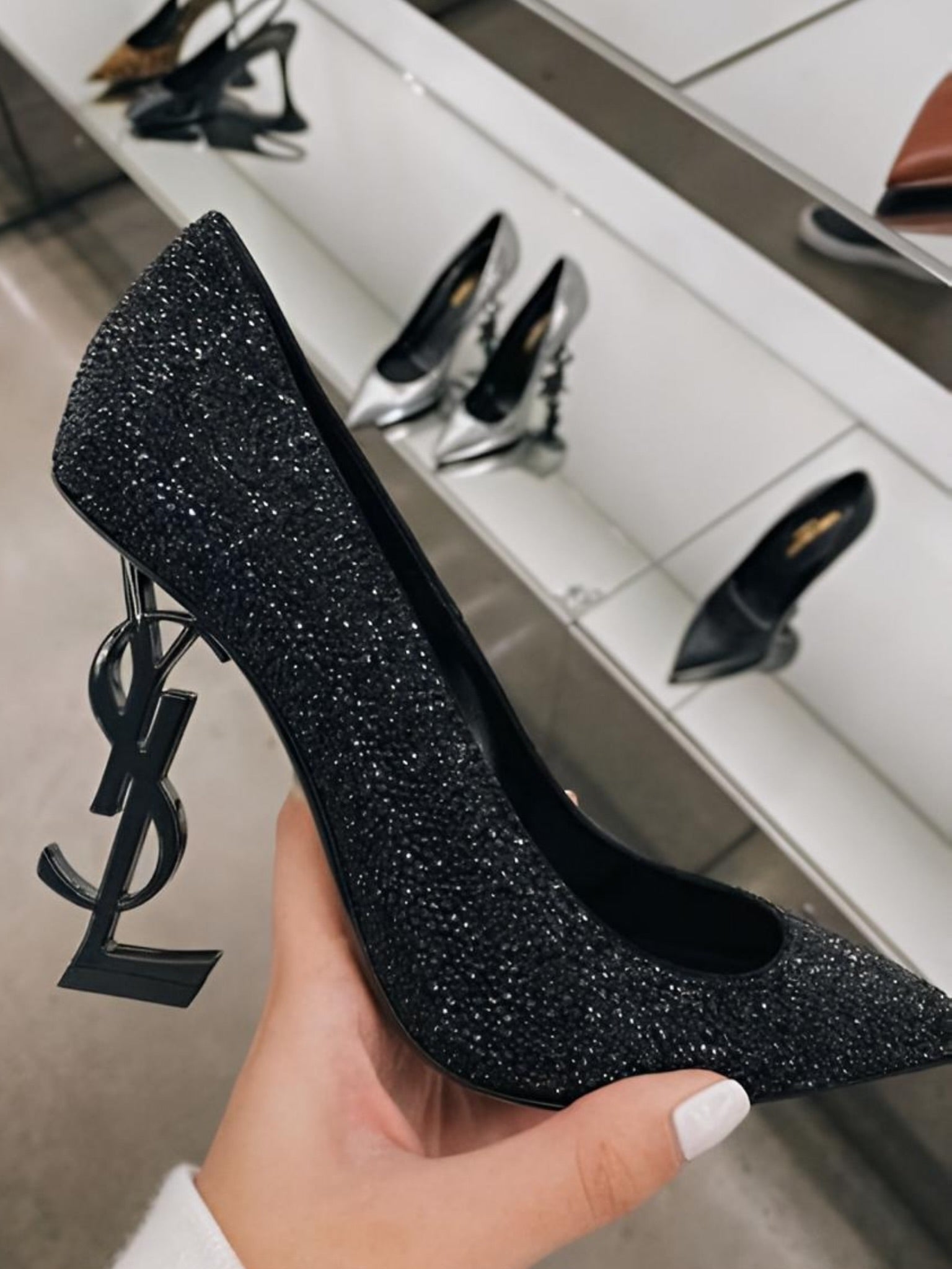 Glitter Opyem Coat Shoe Stone - All Black