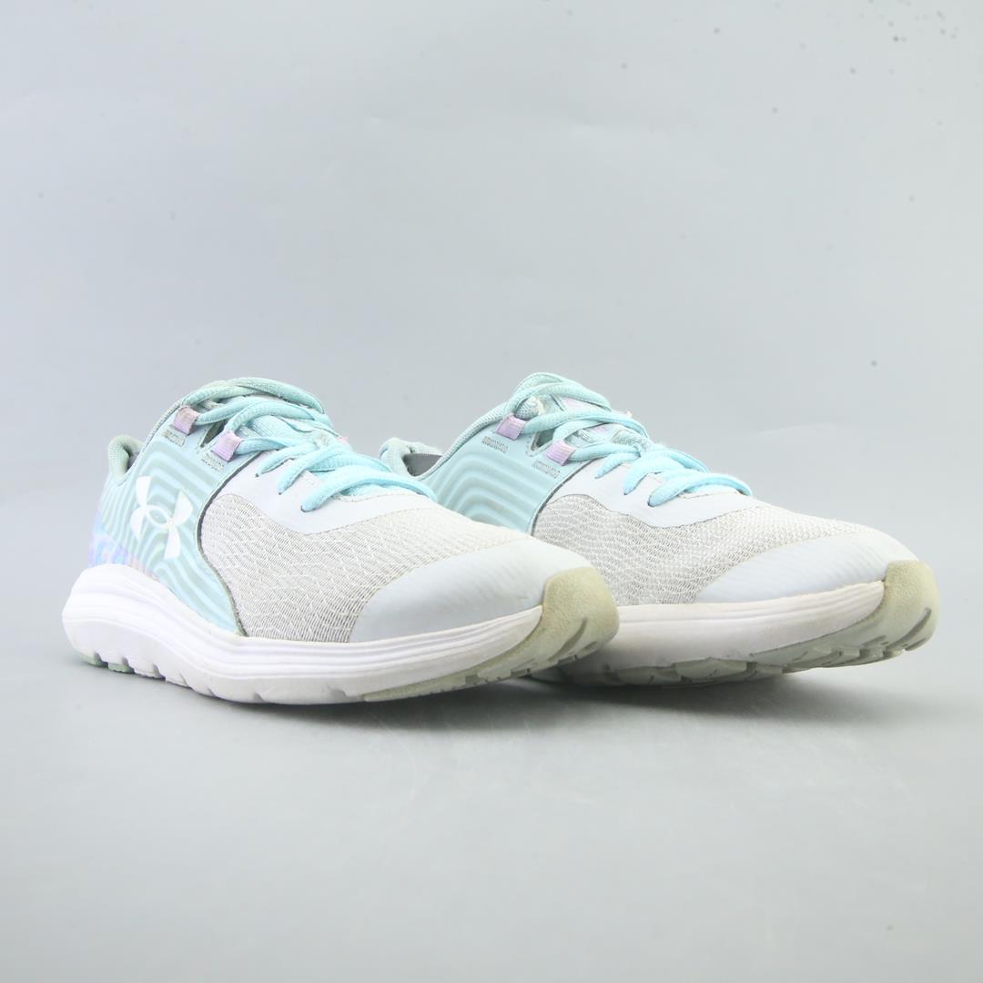 UNDER ARMOUR OUT HUSTLE