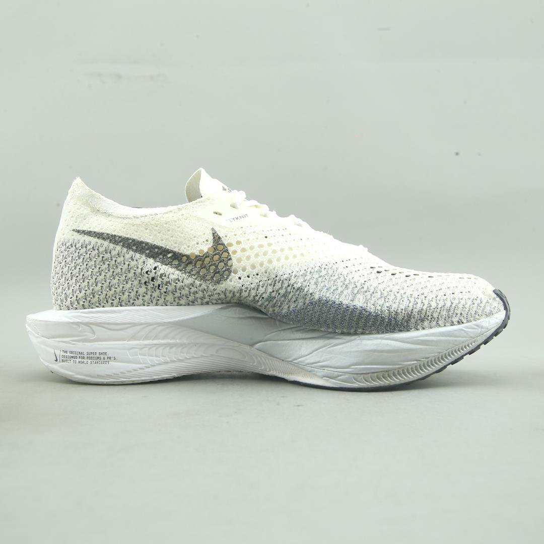 NIKE ZOOMX VAPORFLY 3