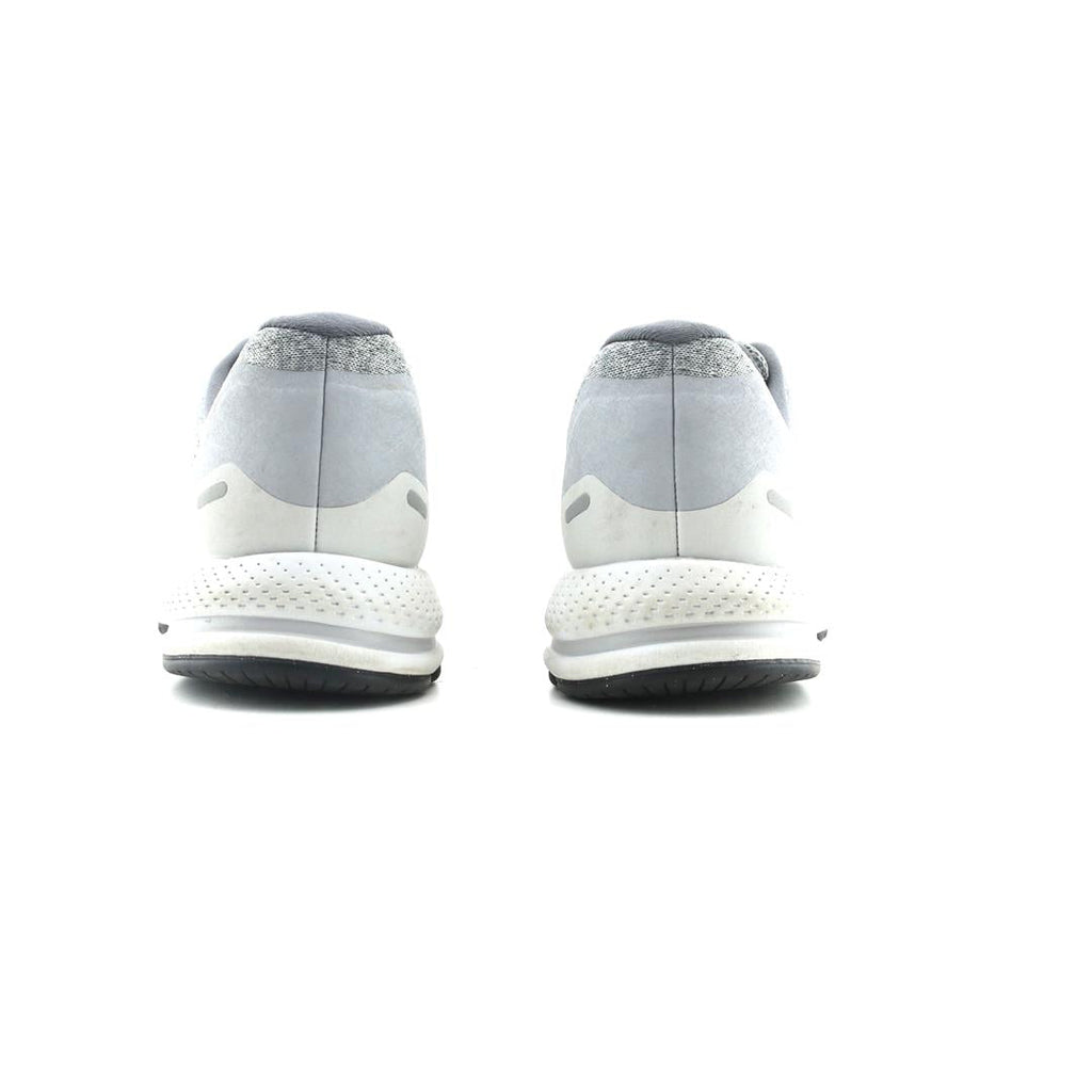 NIKE ZOOM VOMERO 13