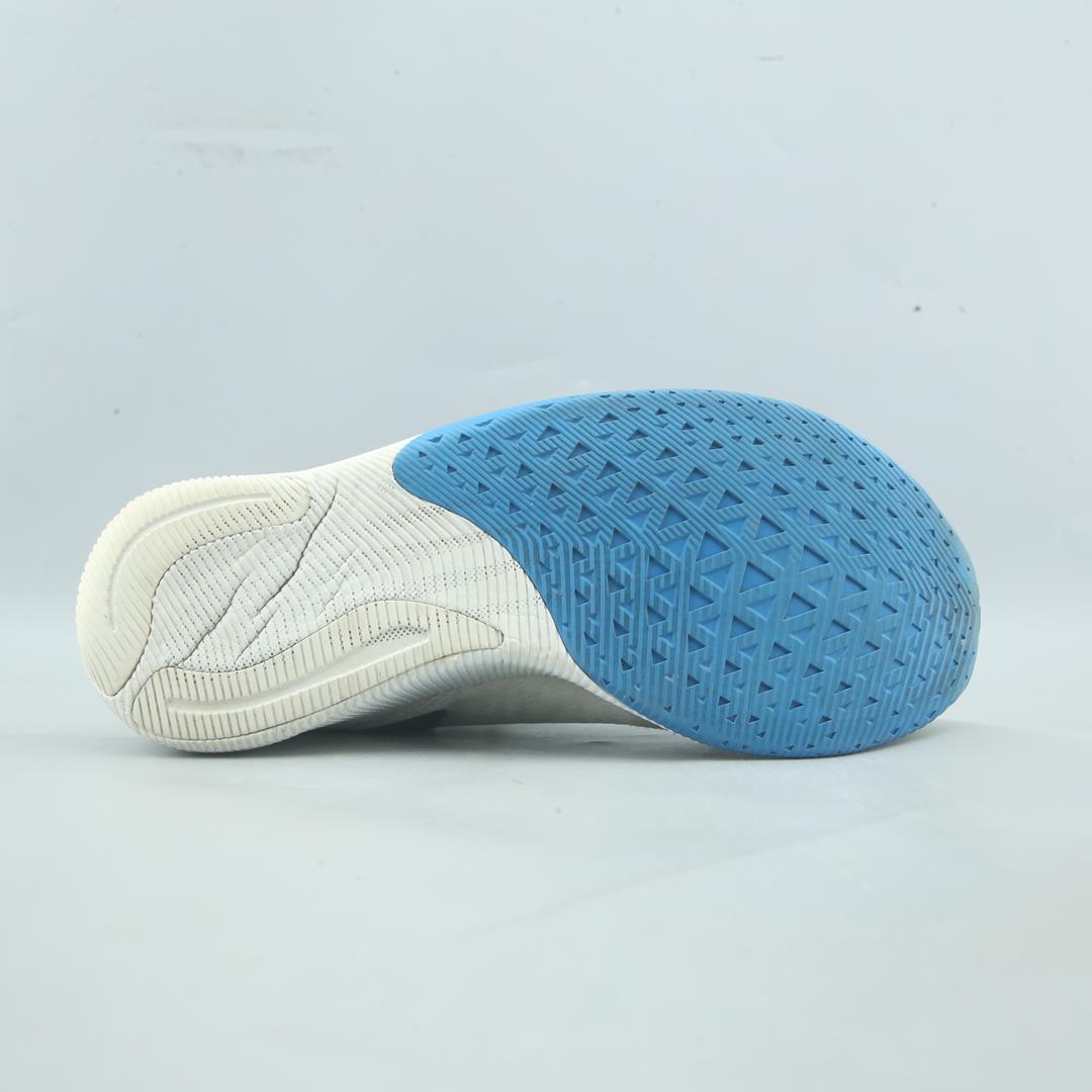 NEW BALANCE FUELCELL TC