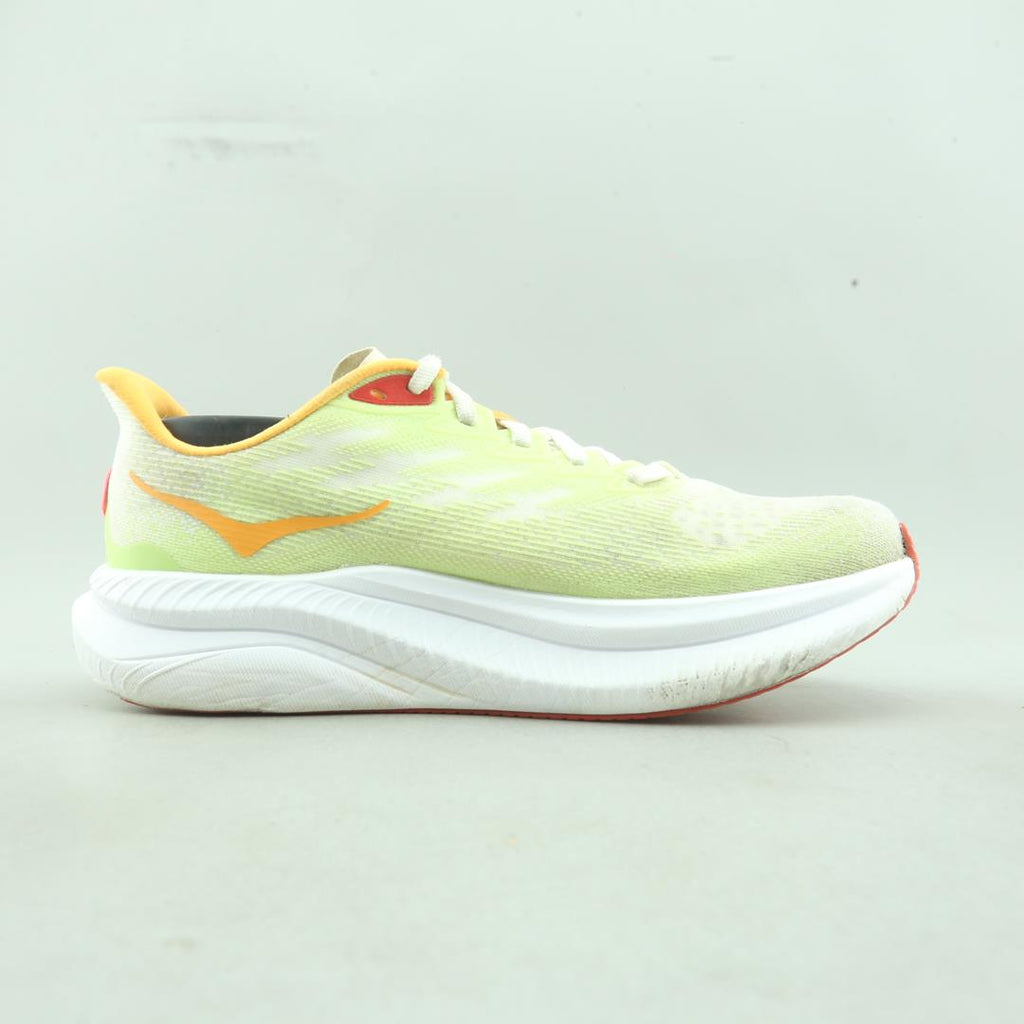 HOKA ONE ONE  MACH 6