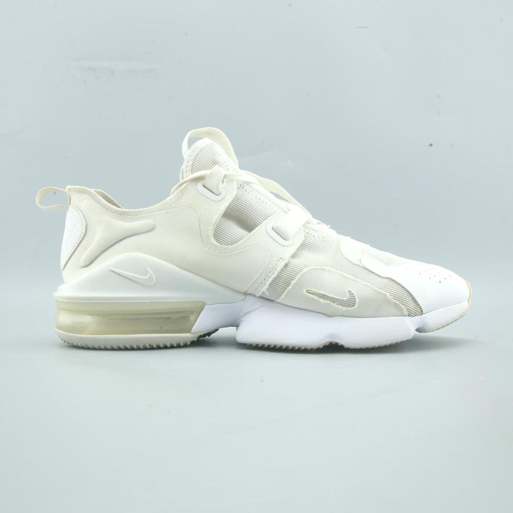 NIKE AIR MAX INFINITY
