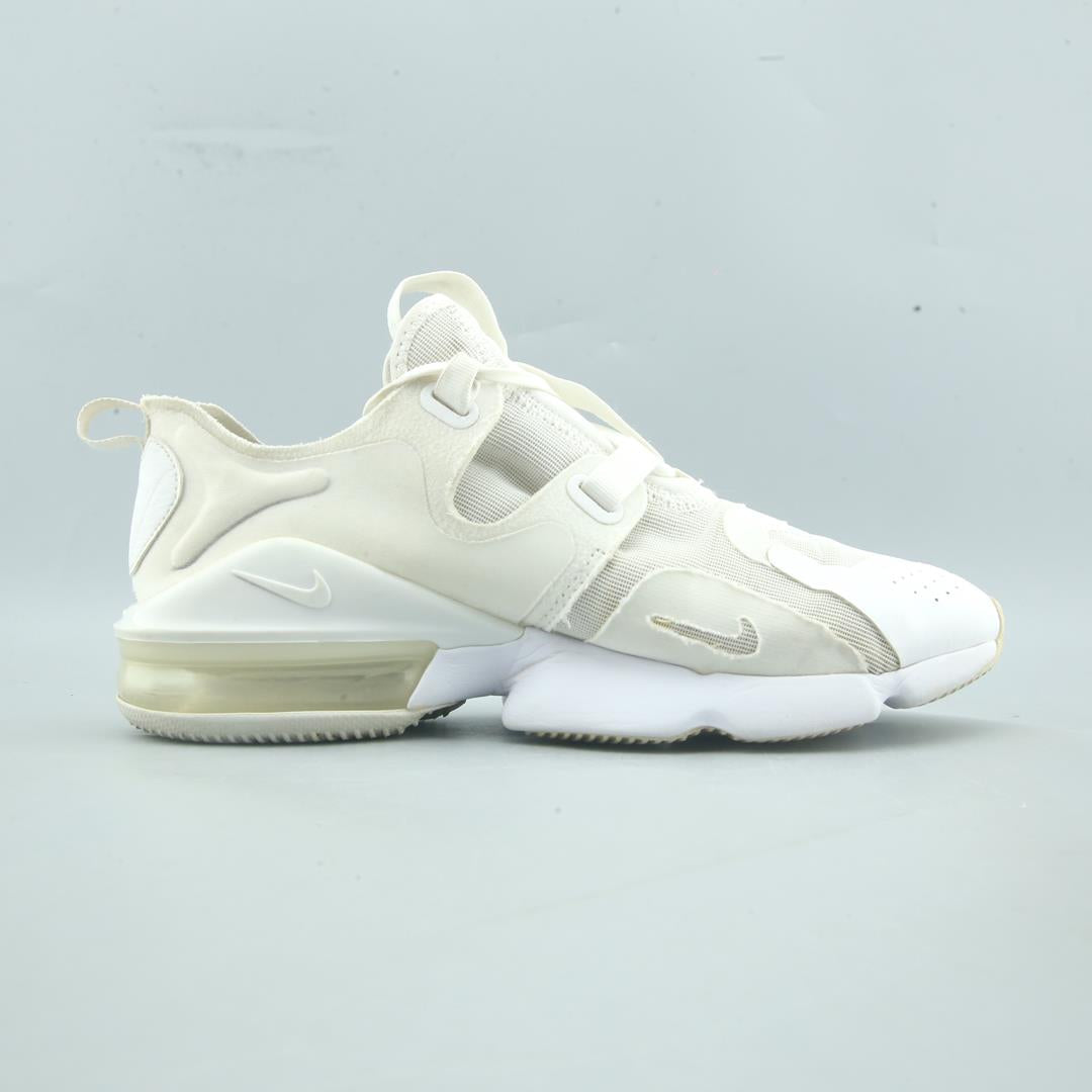 NIKE AIR MAX INFINITY
