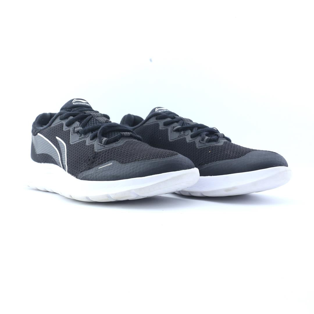 LI-NING  LIGHT WING