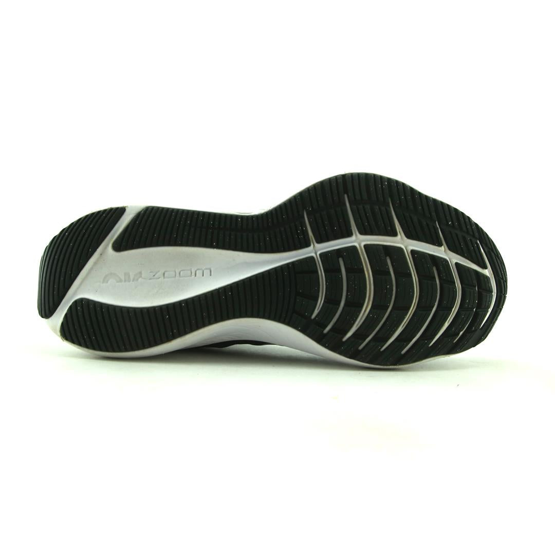 NIKE  ZOOM WINFLO 8