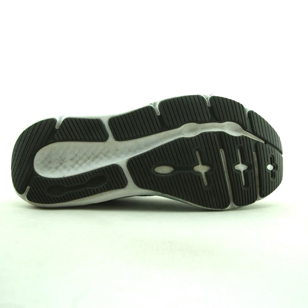 UNDER ARMOUR PURSUIT 3