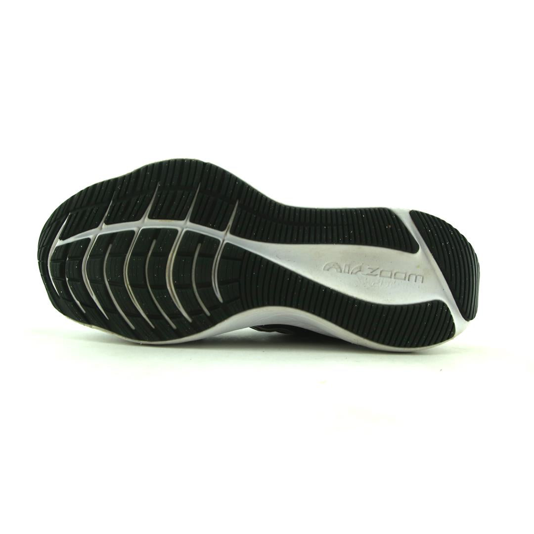 NIKE  ZOOM WINFLO 8
