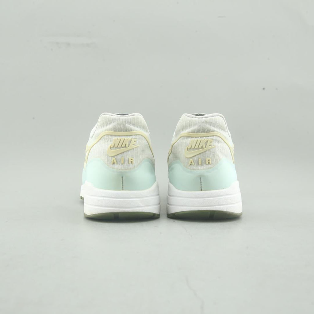 NIKE  AIR MAX 1 ULTRA 2.0