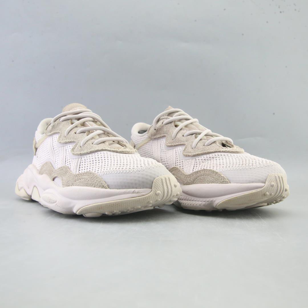 ADIDAS OZWEEGO