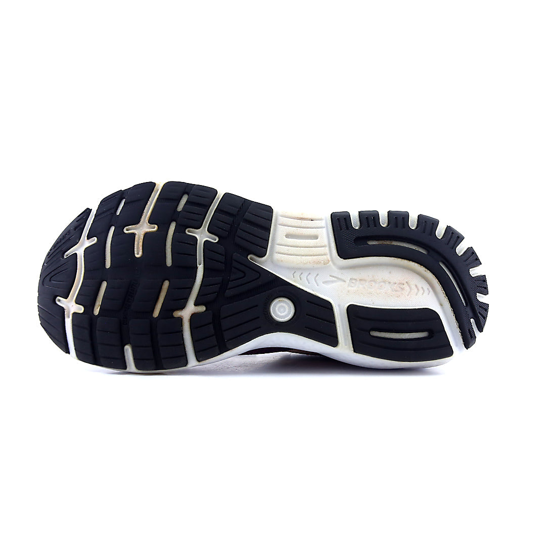 BROOKS GHOST 16