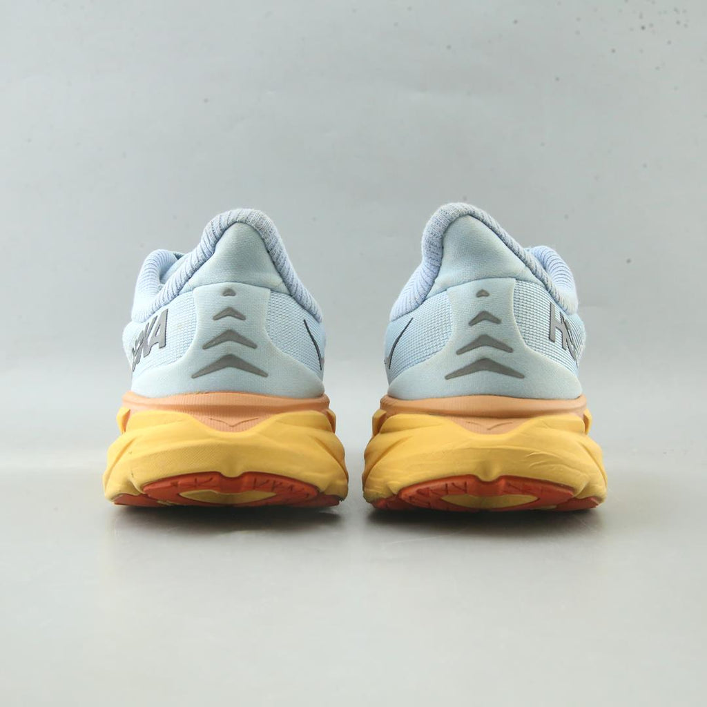 HOKA ONE ONE CLIFTON 8