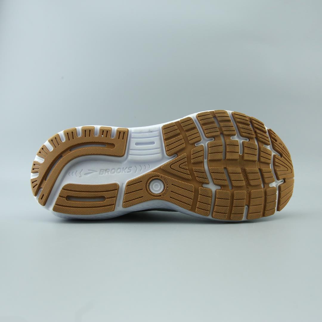BROOKS GHOST 16