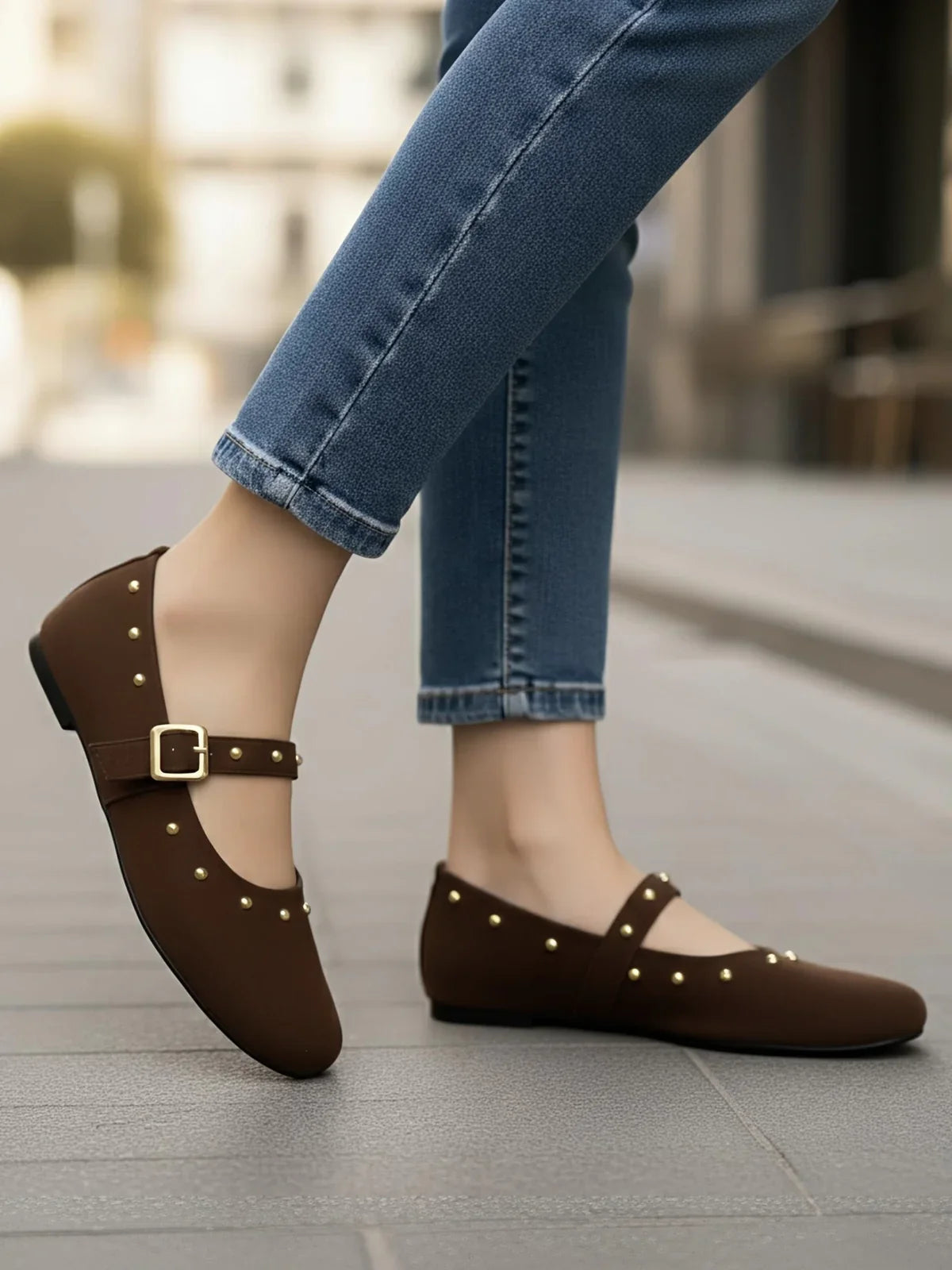Lea Suede