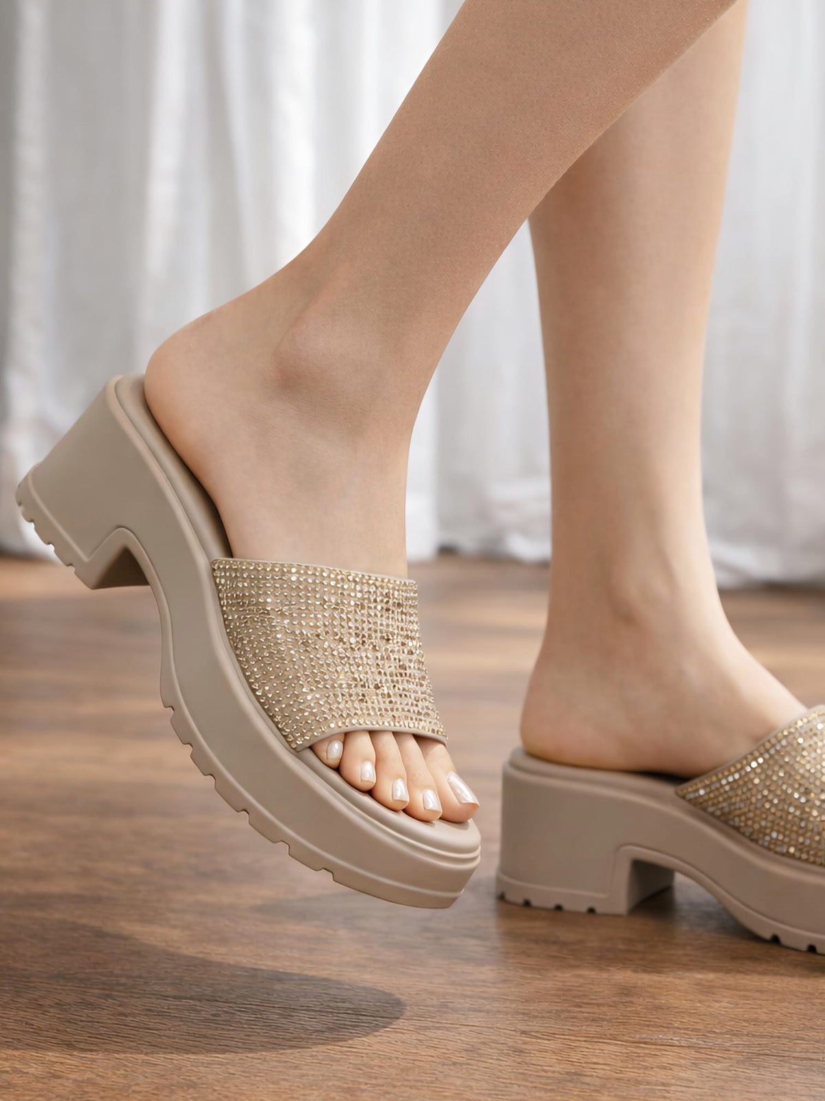 Moonstone Platform Slides