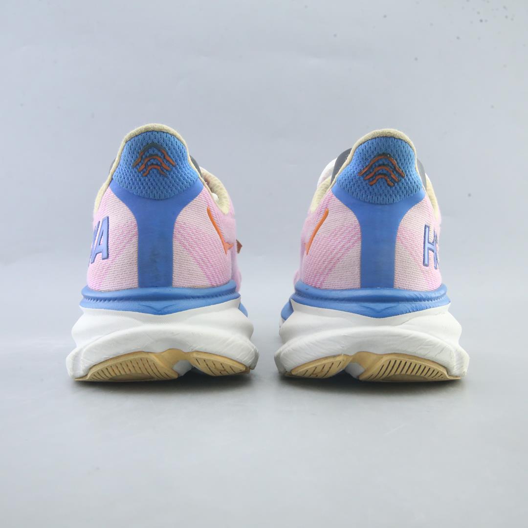 HOKA ONE ONE CLIFTON 9