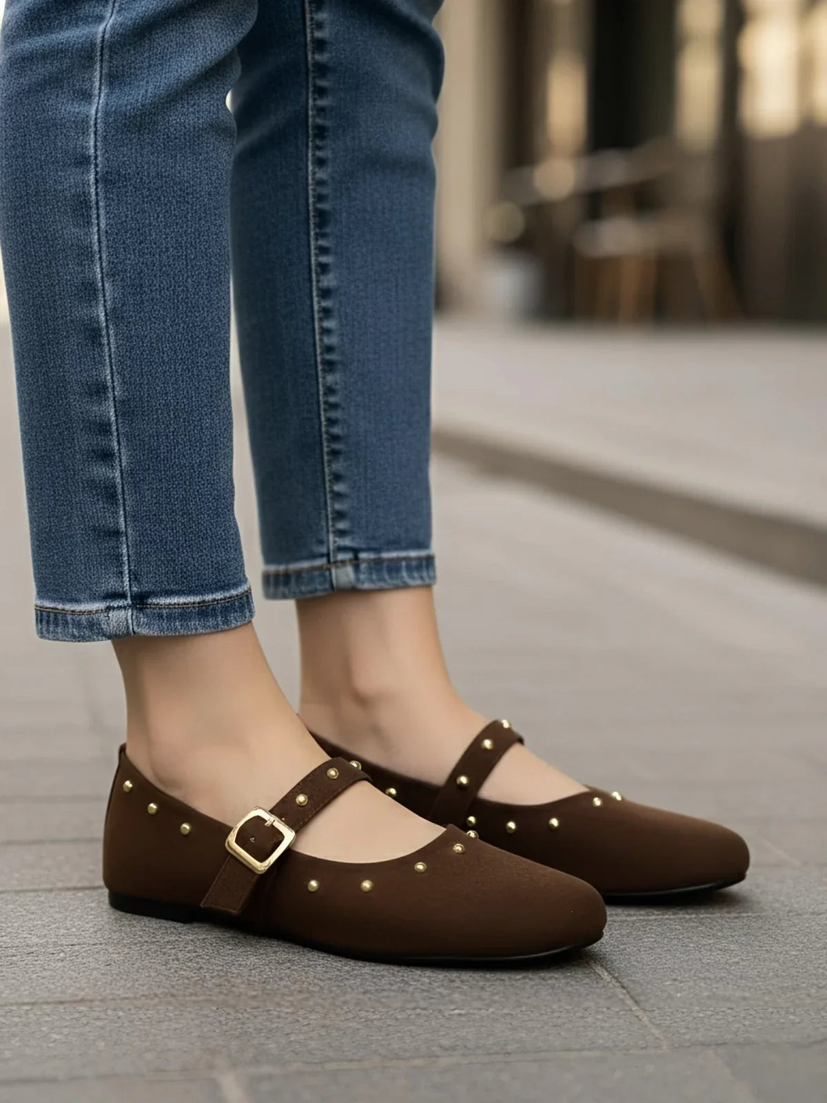 Lea Suede