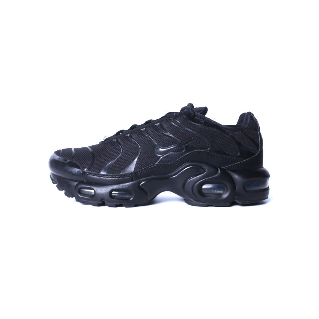 NIKE AIR MAX PLUS