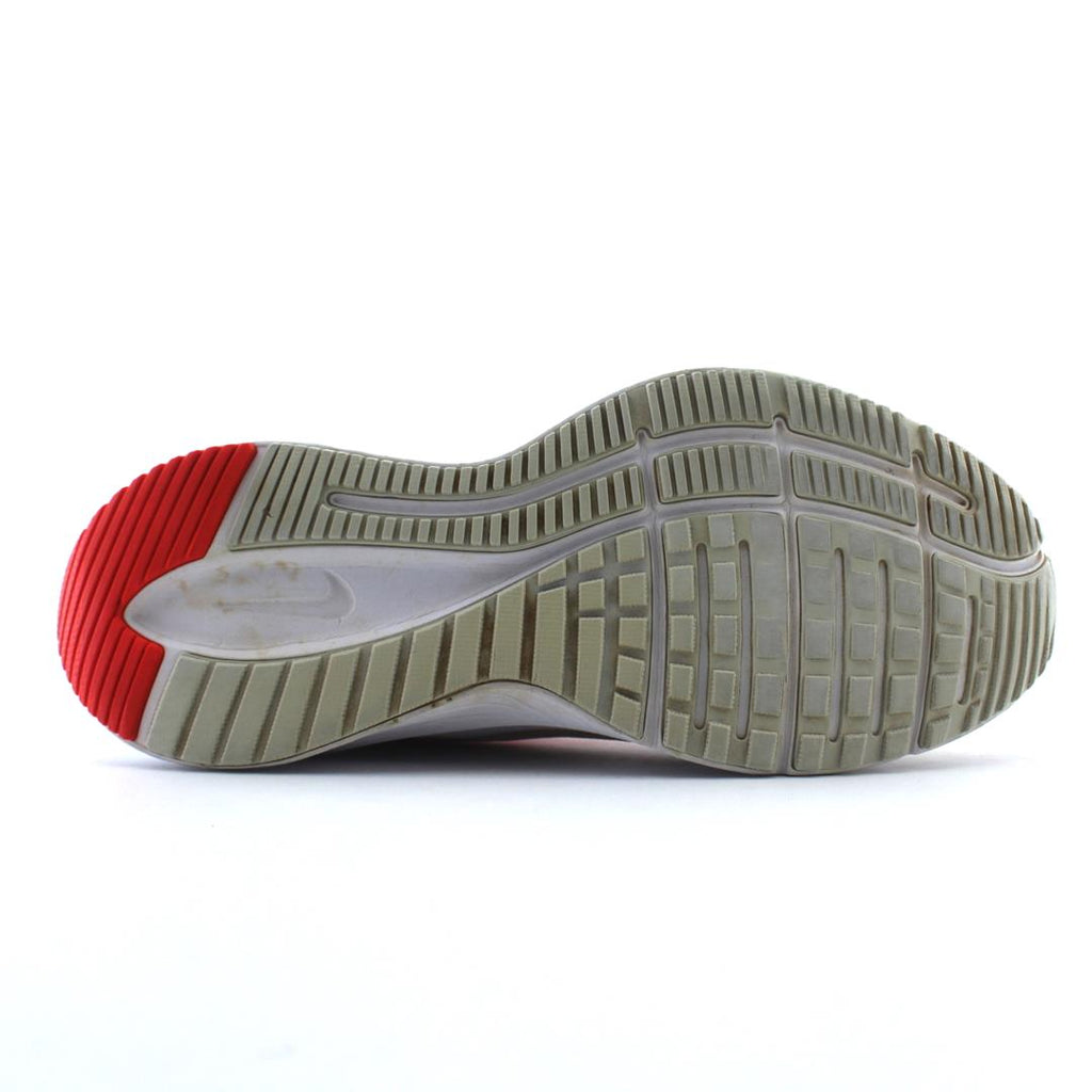 NIKE QUEST 3