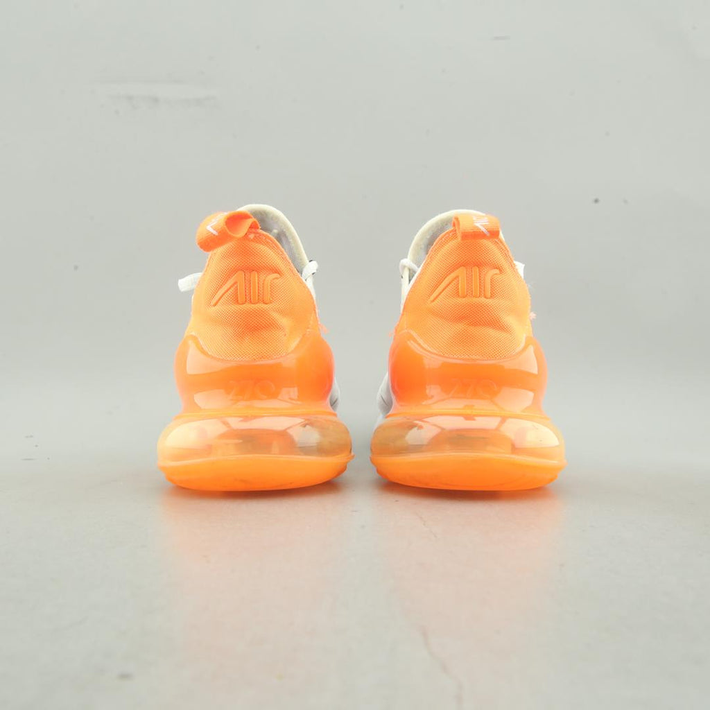 NIKE AIR MAX 270