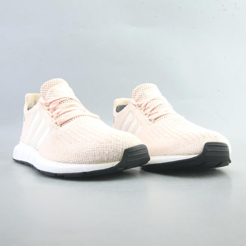 ADIDAS  SWIFT RUN