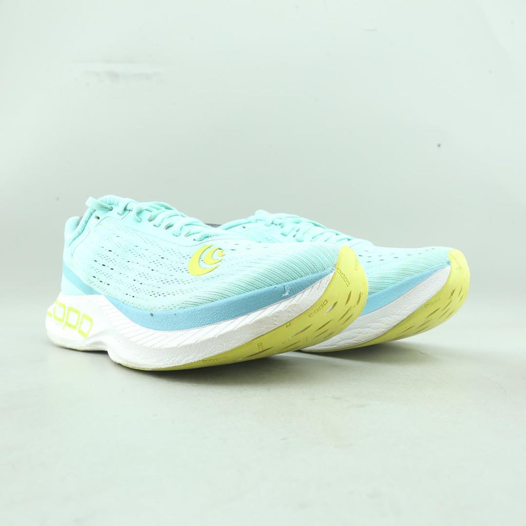 TOPO ATHLETIC SPECTER