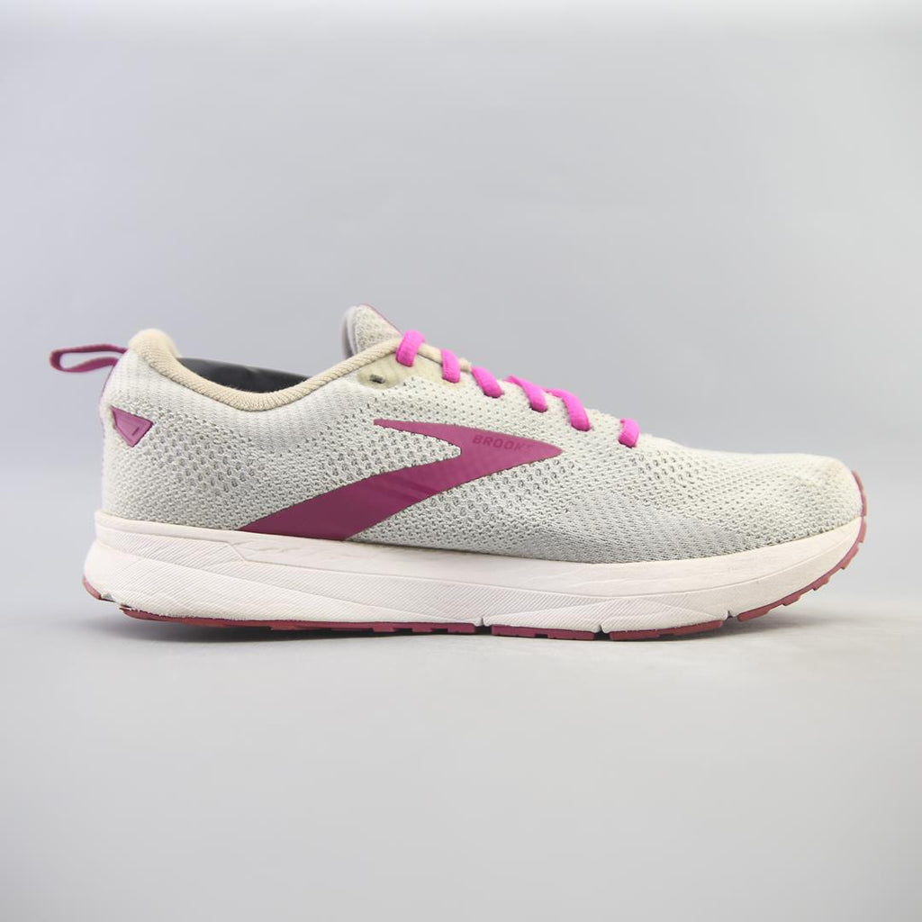 BROOKS REVEL 5
