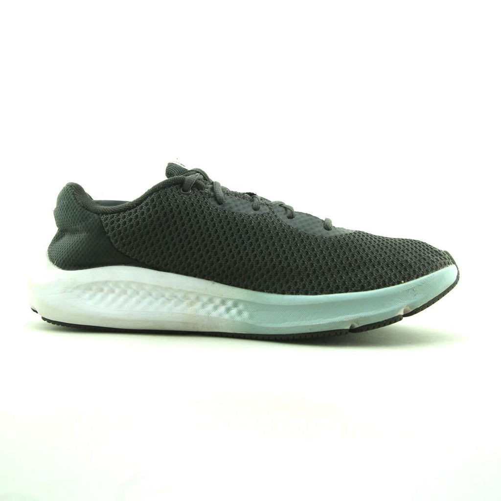 UNDER ARMOUR PURSUIT 3