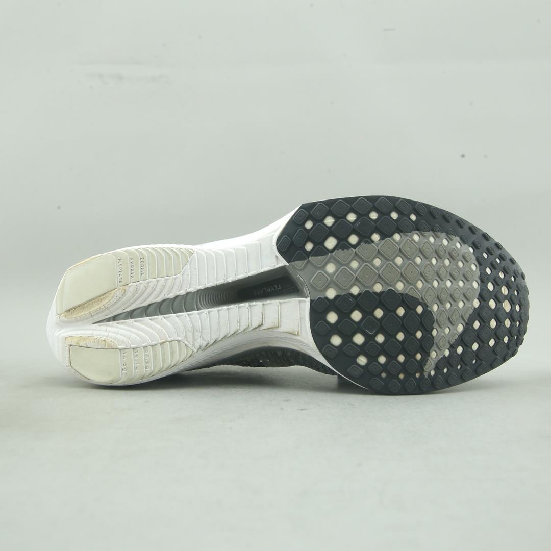 NIKE ZOOMX VAPORFLY 3