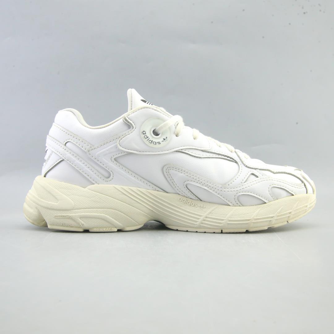 ADIDAS ASTIR